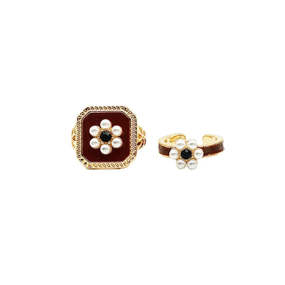 

Simple Sweet Retro Baroque Ring French Black Enamel Pearl Flower Adjustable Opening Ring for Women Girl Bohemia Jewelry