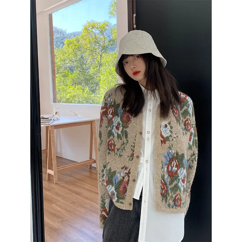 

336 Fresh Sweet Girl Knitting Sweater Cardigan Long Sleeves Vintage Flower Embroidery Round Neck Harajuku High Street Women Coat