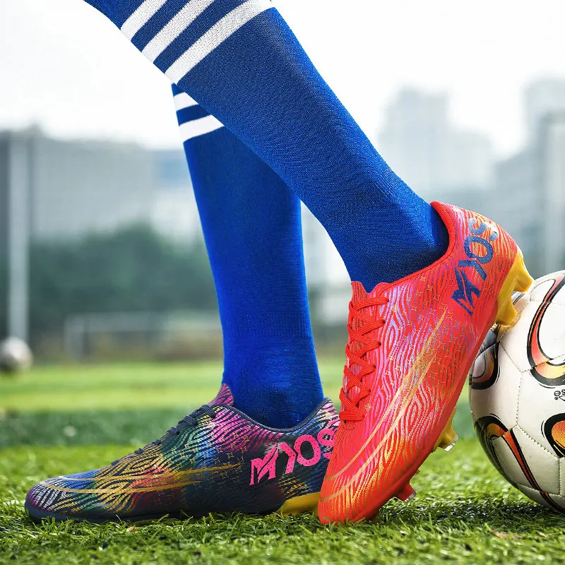 Soccer Shoes Men Couple Colorful Printed Football Sneakers Men Professional Soccer Cleats Men Outdoor Cheap Training Shoes