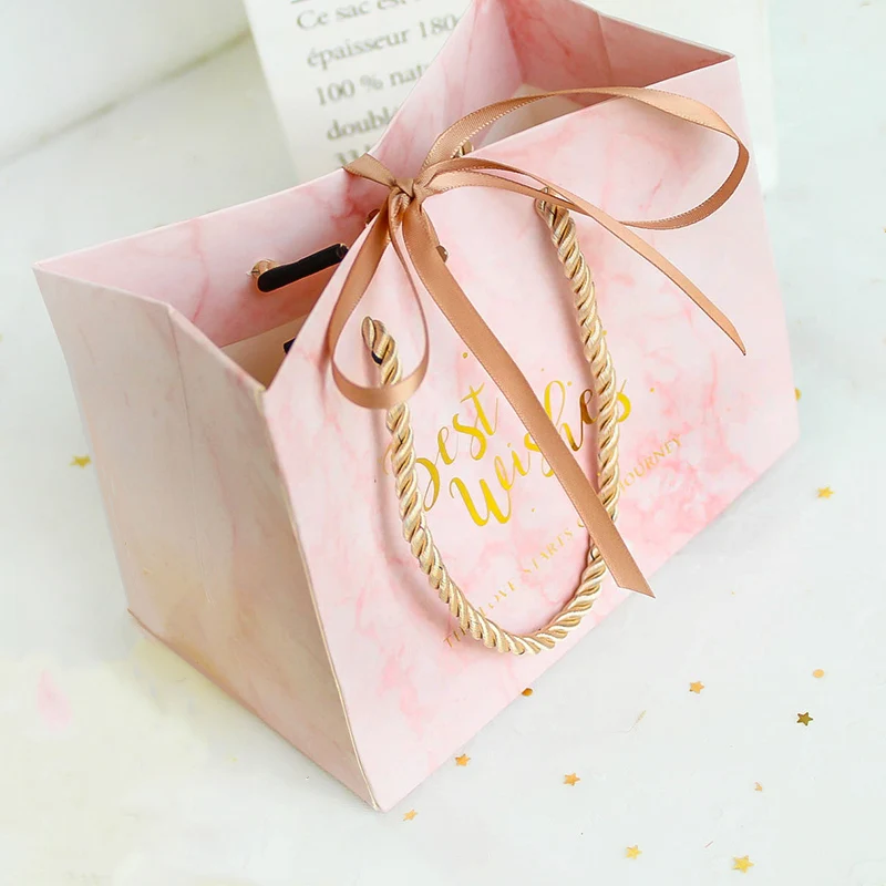 

2020 new arrival wedding gift bag Marble pattern packaging box with ribbon favors bag paper gift bag for candy cookies tableware