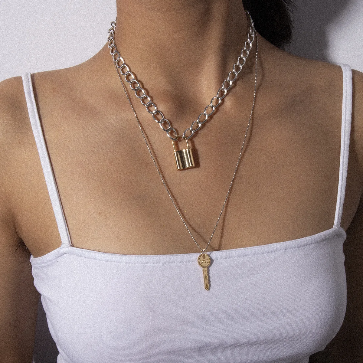 

Visisap Creative Geometric Necklaces for Women Vintage Key Lock Open Your Heart Pendant Necklace Gifts Party Jewelry XRC2420
