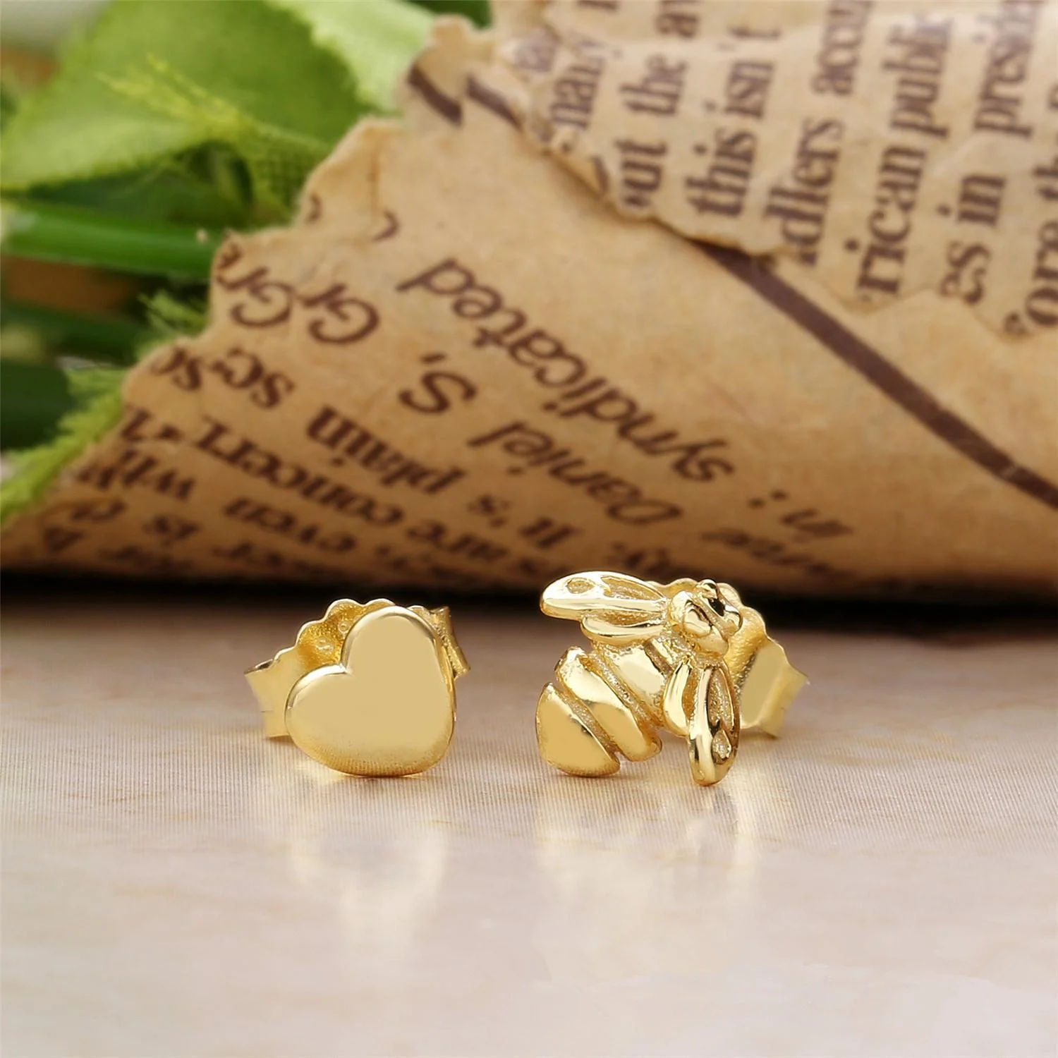 Женские серьги-гвоздики из серебра 925 пробы с квадратными кристаллами | Украшения