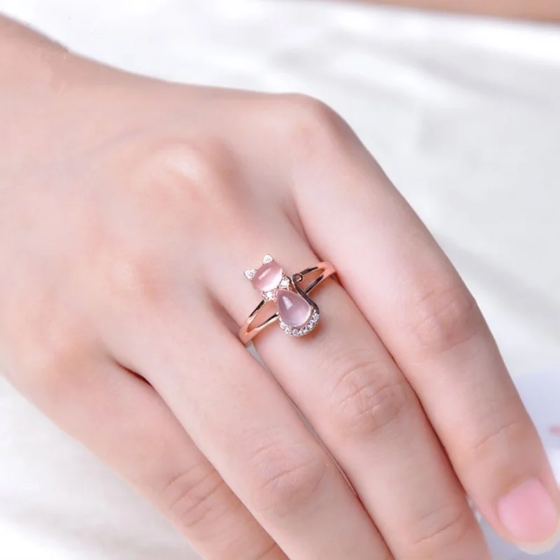 

OMHXZJ Wholesale European Fashion Woman Girl Party Wedding Gift Cat Rose Quartz Pink AAA Zircon 18KT Rose Gold Ring RR525