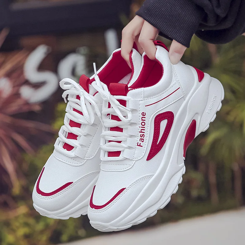 Женская обувь Лидер продаж Сезон зима массивные кроссовки модная с подошвой из