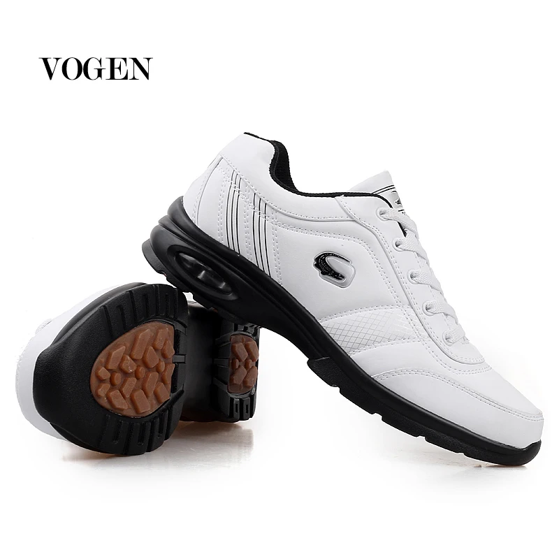 Кроссовки мужские спортивные на шнуровке в классическом стиле большого размера