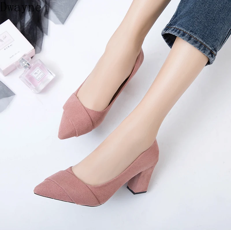 Женские туфли на высоком толстом каблуке черные легкие из дышащего материала для