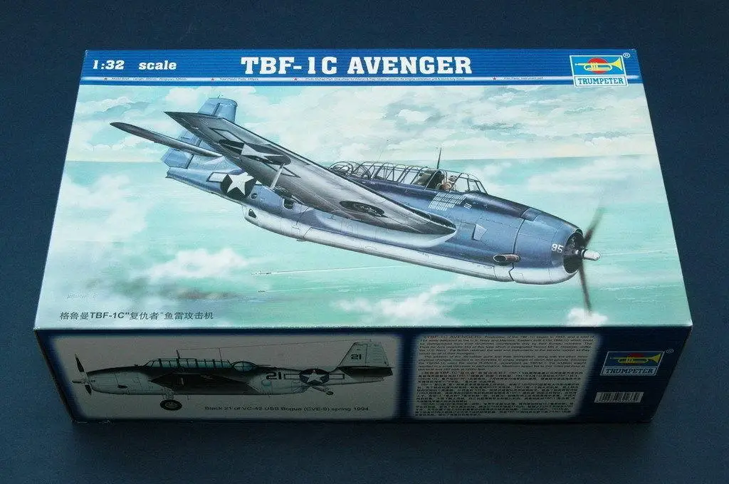 Мститель Trumpeter 1/32 02233 |Наборы для сборки моделей| |