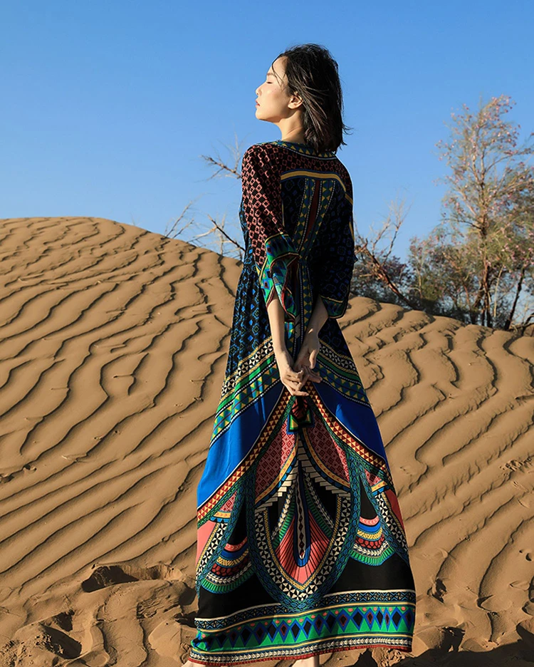 Женское платье макси с этническим принтом женское v-образным вырезом и рукавом