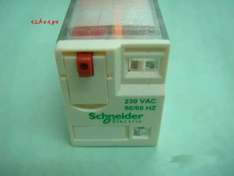 

Cxm2ab2p7 230VAC 8-pin Реле