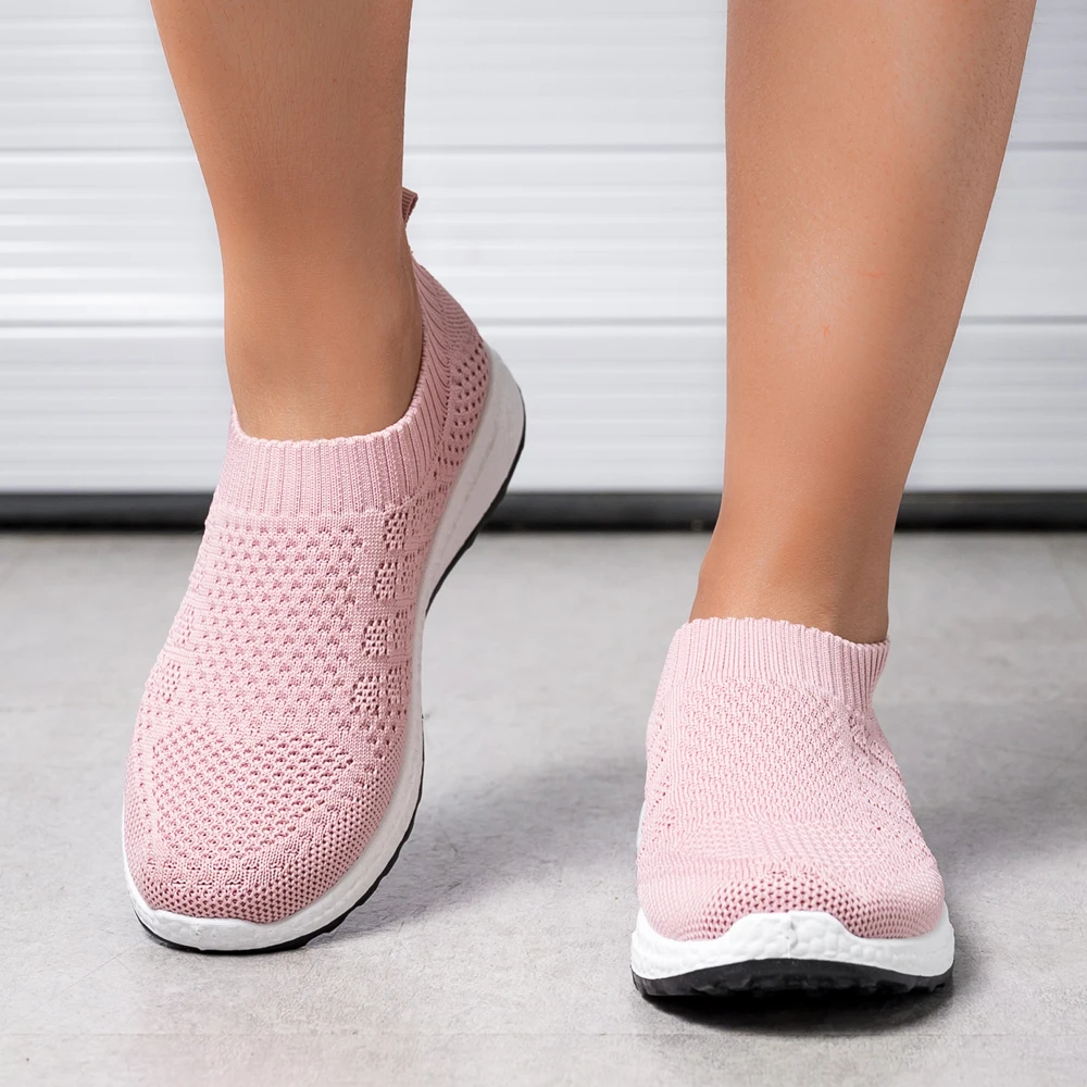 

2021 summer women Sneakers Shoes Breathable Mesh Slip-on Flat sock Shoes Women Loafers Shoes casual sports shoes plus size