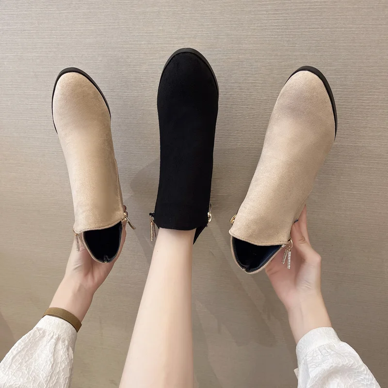 

Женская обувь, зимние ботинки, черные ботинки на молнии из искусственной замши, замшевые короткие ботинки на среднем каблуке, ботильоны, баз...