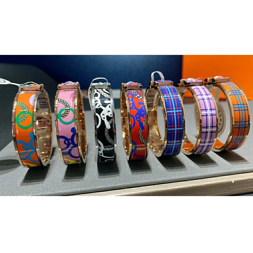 

H bracelet brand Titanium steel bracelet for men and women enamel letter h bracelet Silver Women's Bracelet