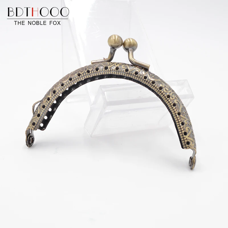  8.5cm 10pcs/lot Metal Purse Frame Handle for Clutch Bag Handbag Accessories Making Kiss Clasp Lock Antique Bronze Bags Hardware