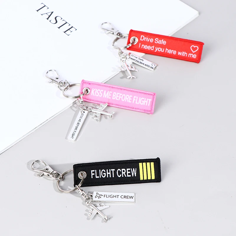 Брелок для ключей с надписью Kiss Before Flight