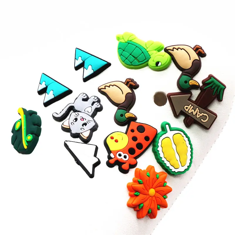 Novelty Animals Shoe Charms Accessories Cute Giraffe Duck Cat Turtle Durian Shoe Decoration for croc jibz Kids Party X-mas Gifts