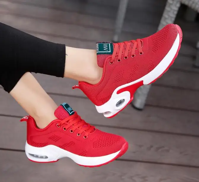 

New sports shoes in autumn 2019; casual breathable shoes; women's fashion shoes growth; women's shoes; large size 35-42