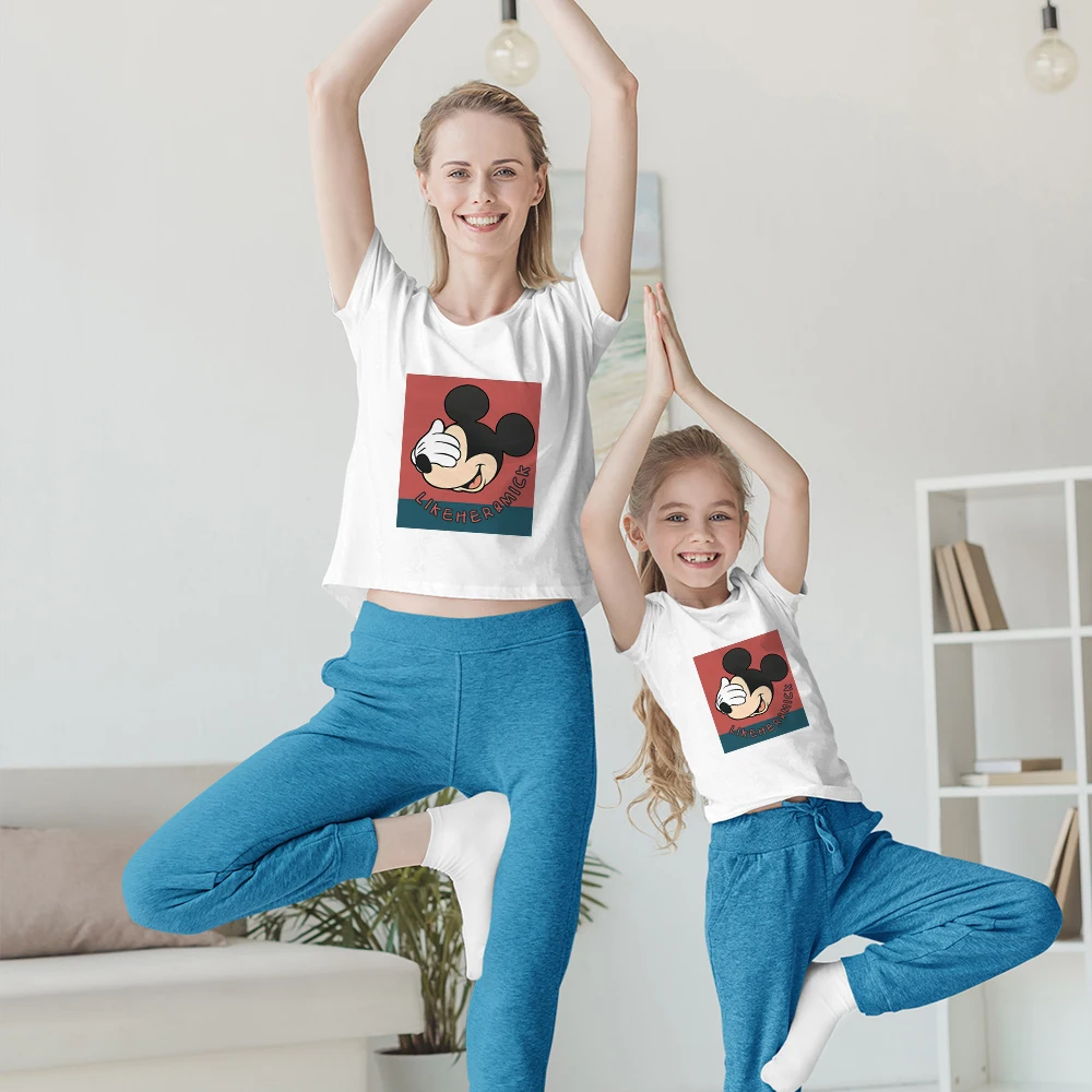 

Disney Family Matching Outfits Mickey Mouse Tee shirt Femme Home Casual Basic Tops Tee Mother and Daughter Set Ropa Mujer 2021