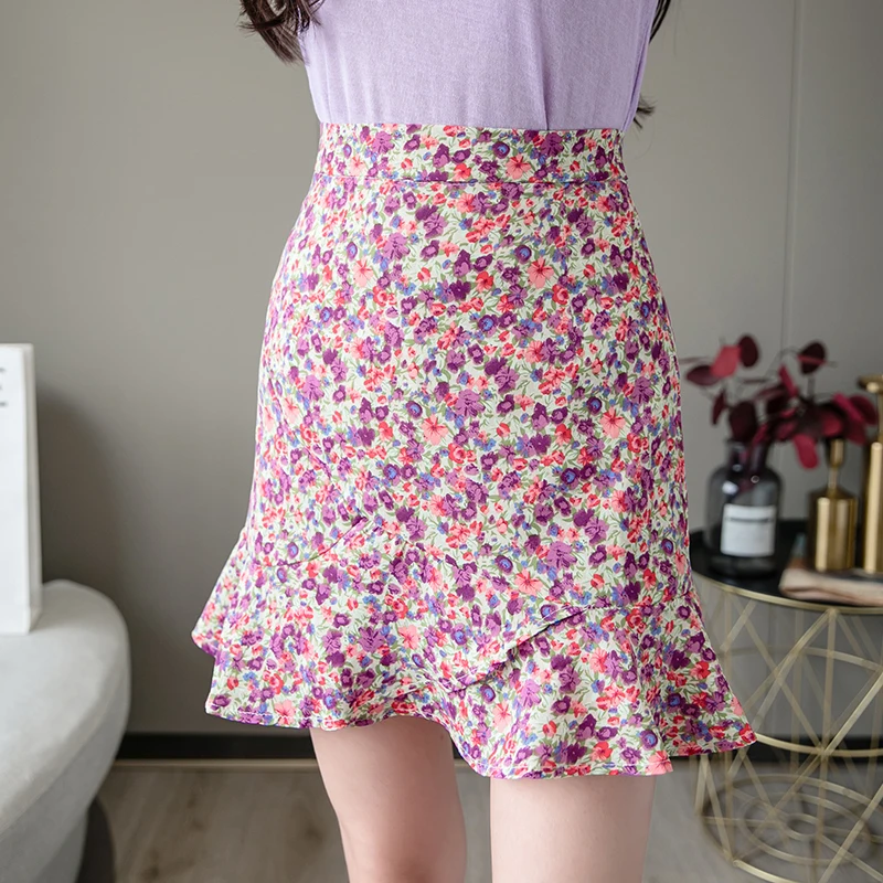 

Мини-юбка женская летняя трапециевидная с высокой талией и оборками