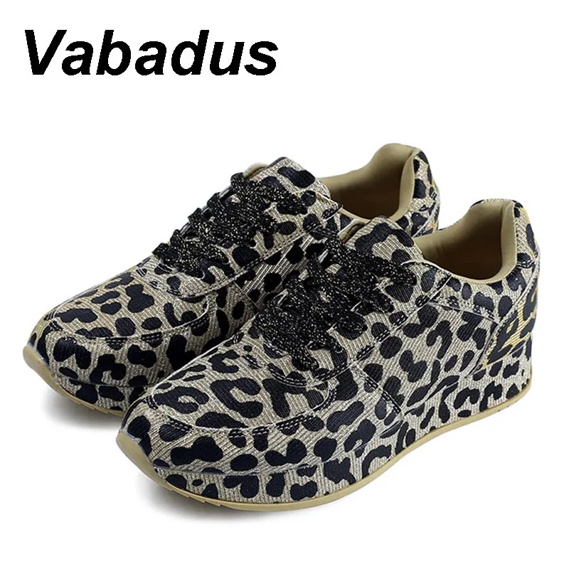 Vabadus/леопардовые кроссовки 2019 г. Удобные женские лоферы на толстой подошве со