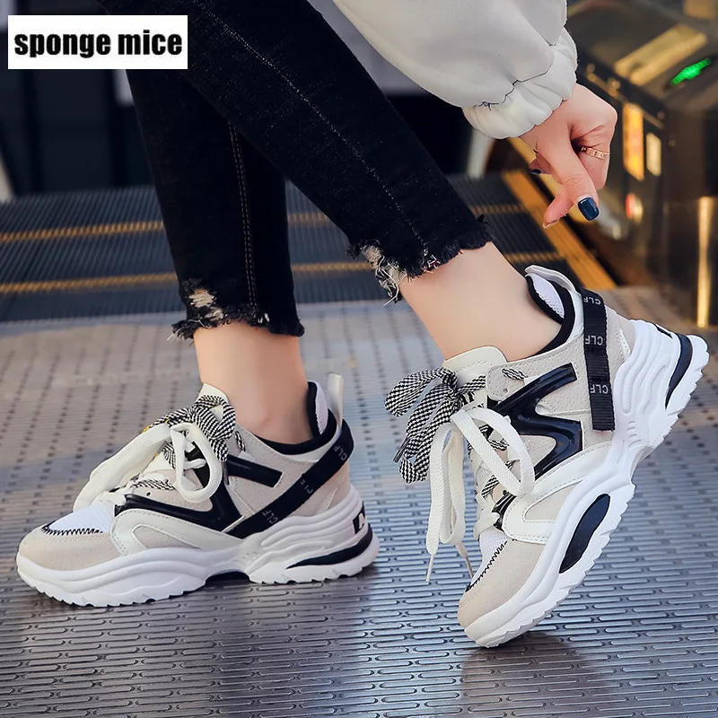Новинка 2019 года белые туфли на танкетке женские кроссовки платформе