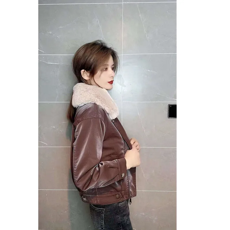 Womens Autumn Winter Leather Jacket Korean Style Real Fur Collar Thickening Velvet Short Motorcycle Coat Slim High Street Top enlarge