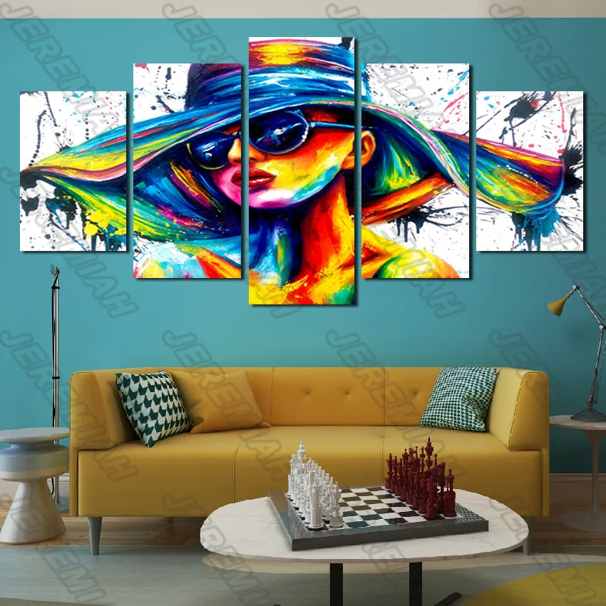 

Girl In Hat and Glasses Poster Nordic Style Wall Art Canvas Print Painting Modern Living Room Decoration