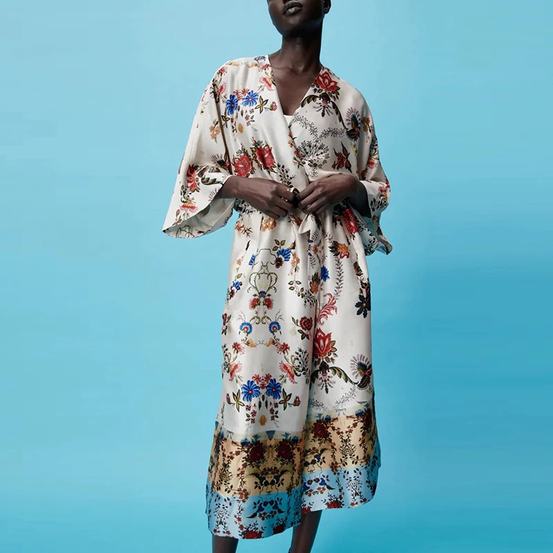 

Кимоно женское, летнее, с расклешенными рукавами, с V-образным вырезом, с цветочным принтом