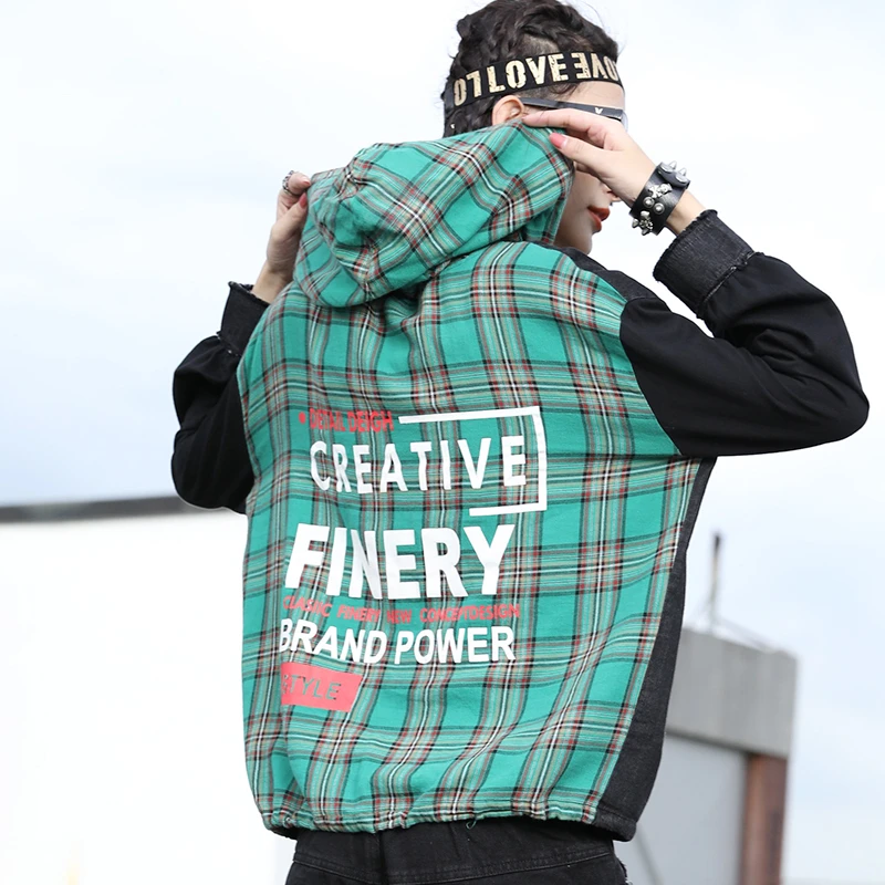 Женская джинсовая куртка Max LuLu черная Повседневная из денима в клетку с принтом