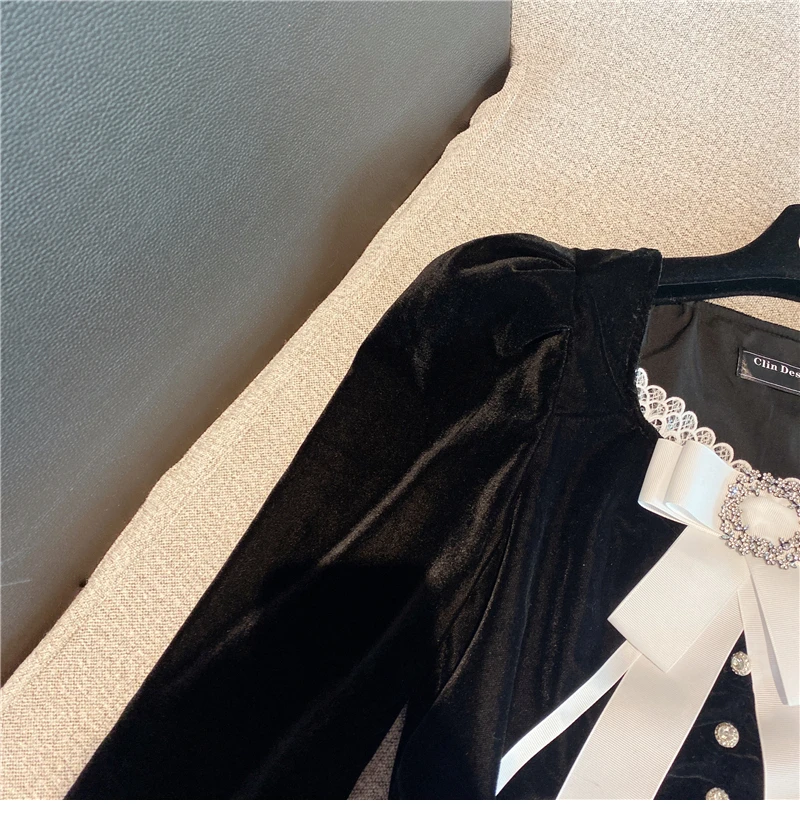 

2021 New Female Sexy Square Collar Bow Lace-up Rhinestone Button Lantern Sleeve Shirt Lace Edging Velvet Women Blouses