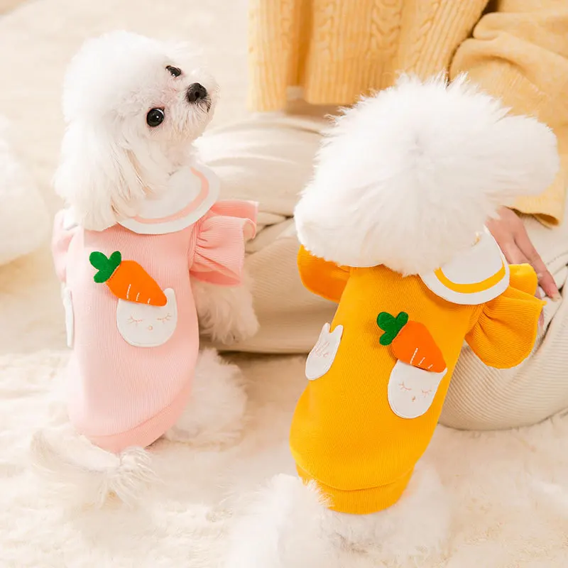 

New autumn and winter dog carrot sweater cute little fly sleeve sweater small dog cat pet clothes