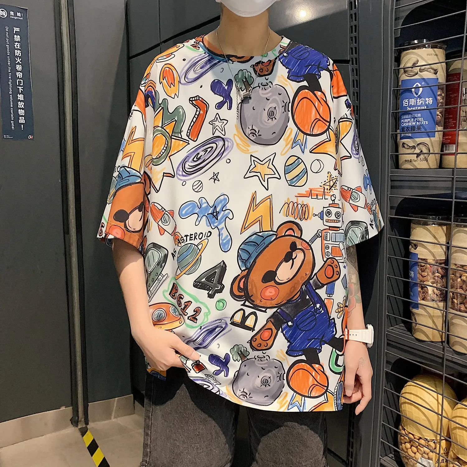 

Fashion Cartoon Bear Tshirt Men Summer Korean Loose Amine T-shirt Casual Kawaii Funny Japan High Street Tshirt Streetwear Boys