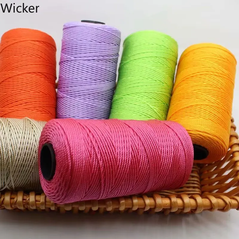 Высокопрочная полипропиленовая пряжа 3 слойная однотонная яркая нить для