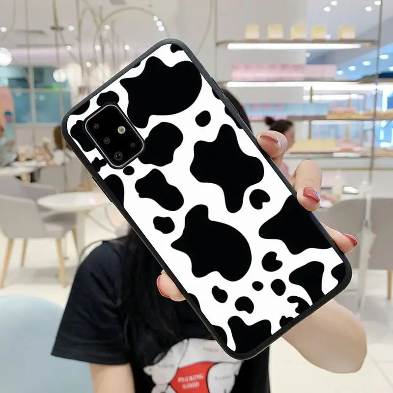 

White Black Cow Symbol Pattern Phone Case For Samsung S5 S6 S7 S8 S9 S10 S20 S21 Edge Plus E Fe Lite Fundas Cover