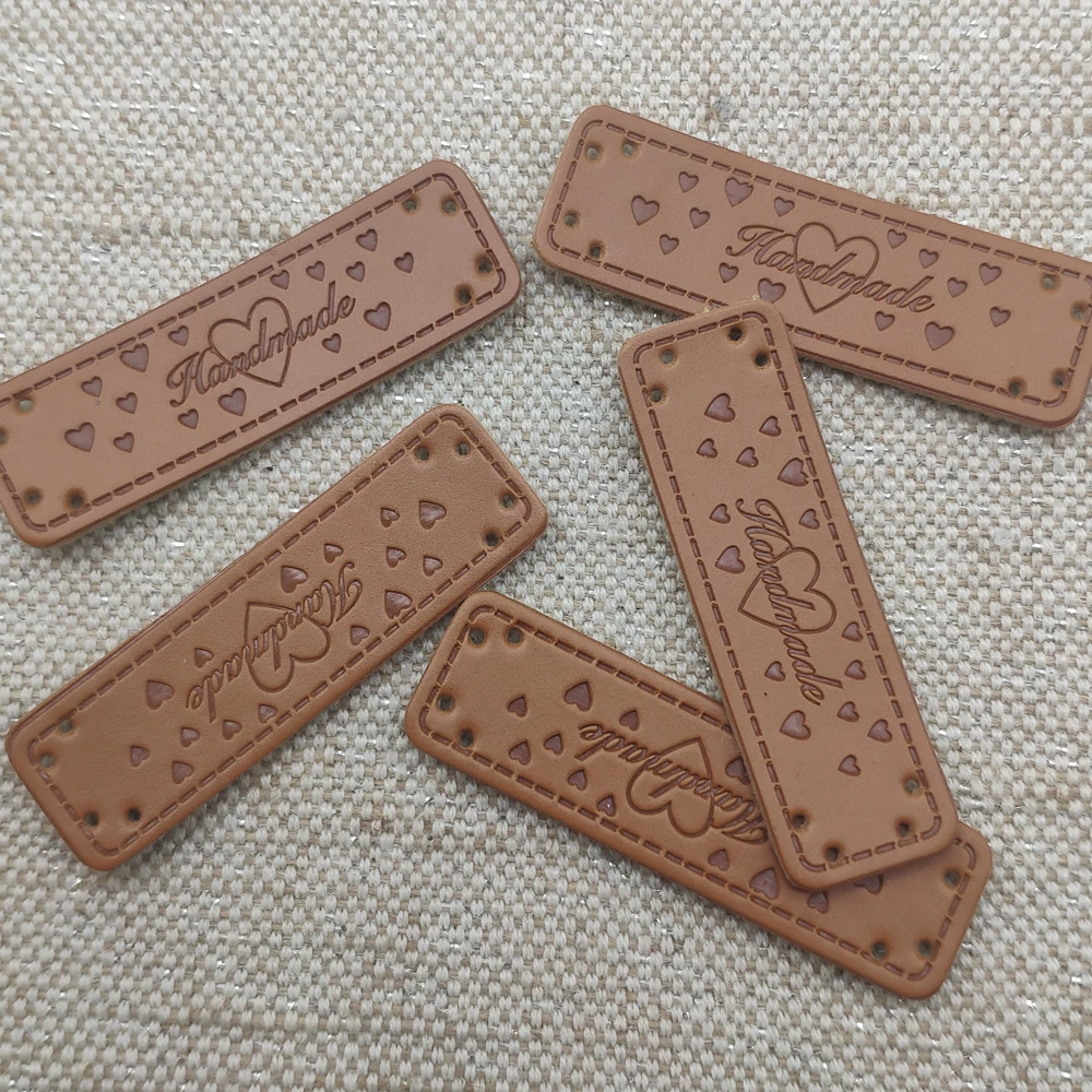 Ярлыки ручной работы с сердцем из искусственной кожи для шитья одежды с сердечком ручной работы, ярлыки для подарков на одежду, кожаная этикетка ручной работы