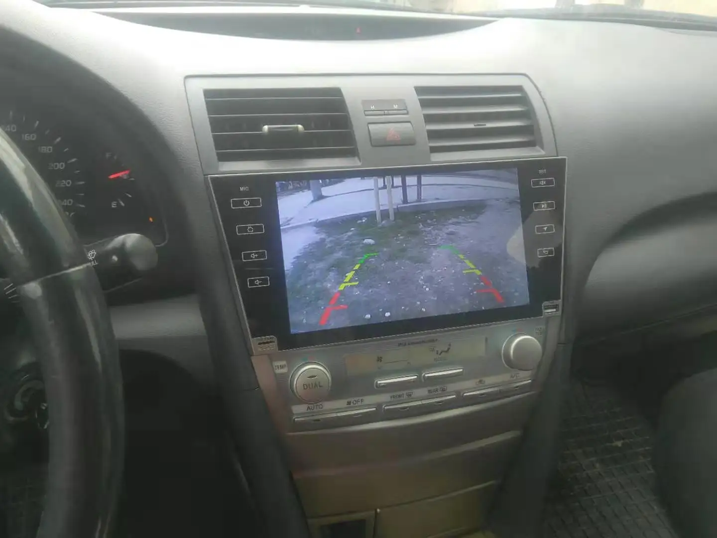 SINOSMART 4 ядра/8 ядерный процессор, 2G ram Android 8,1 автомобильный Радио gps навигатор плеер для Camry Orion 2006