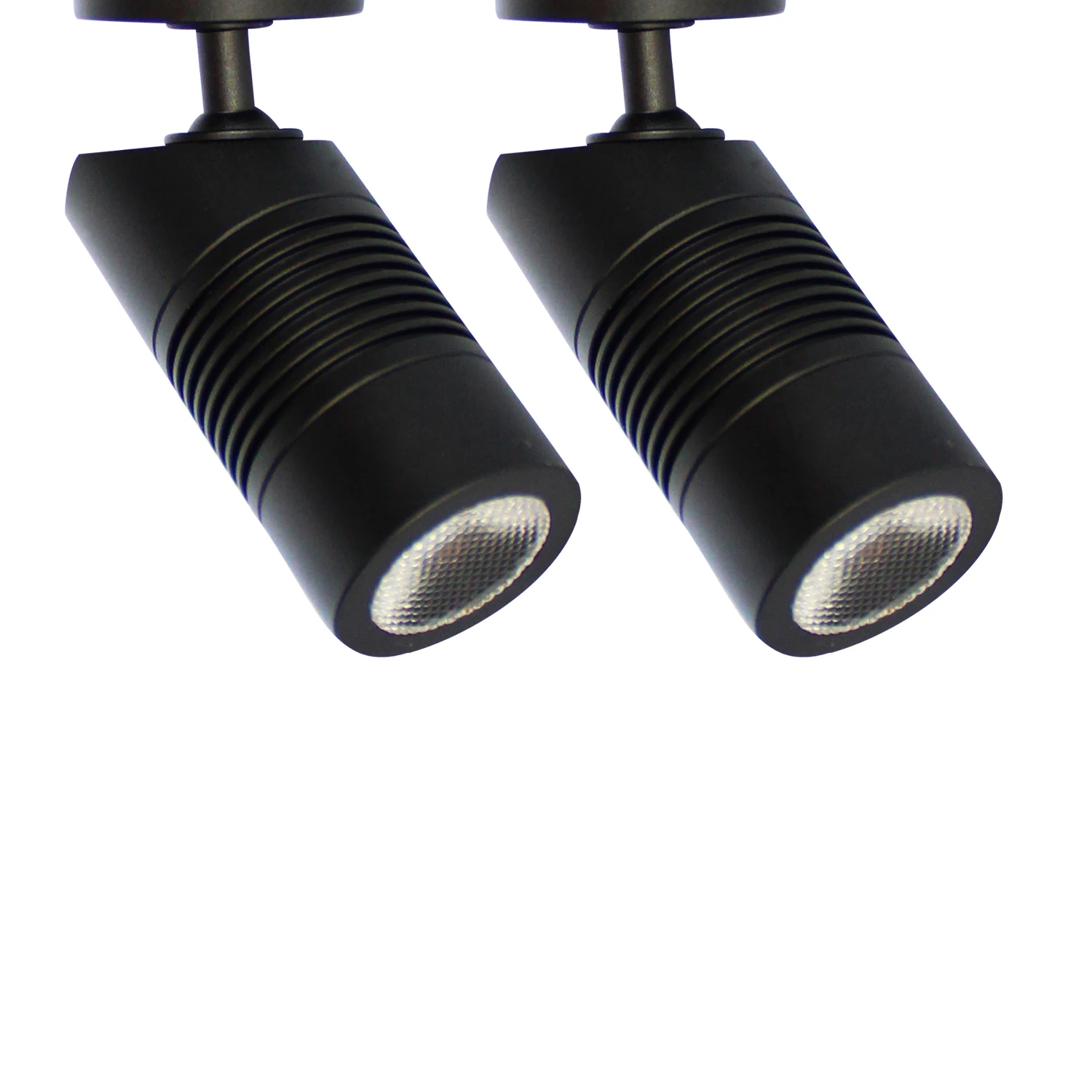 Светодиодные прожекторы используются в магазинах алюминиевые для освещения