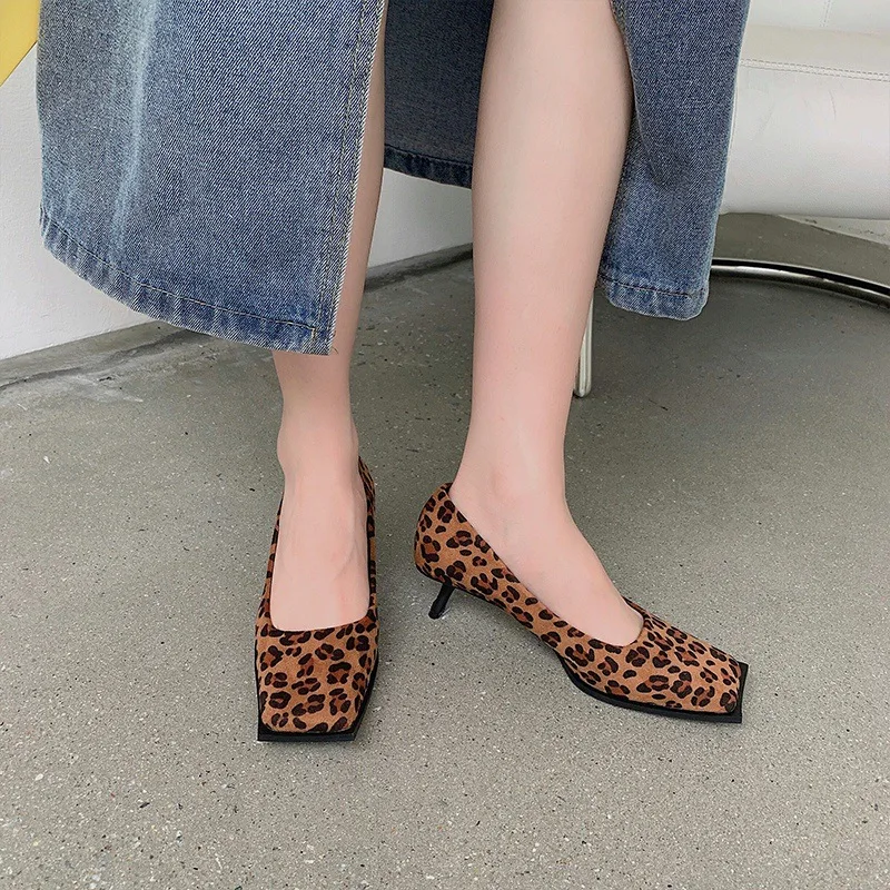 

Women's Pumps Leopard Single Shoes Female New 2021 Autumn Square toe Stiletto Mid Heel Pumps High Heels Women's Shoes