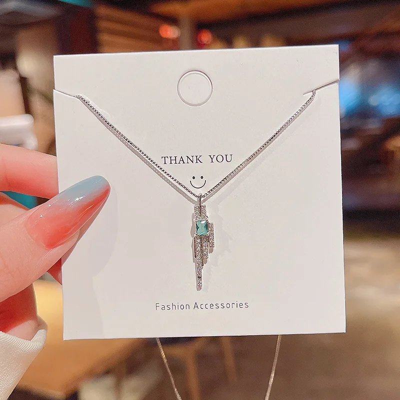 

2021 new fashion personality green zircon geometric pendant necklace female simple temperament net red clavicle chain