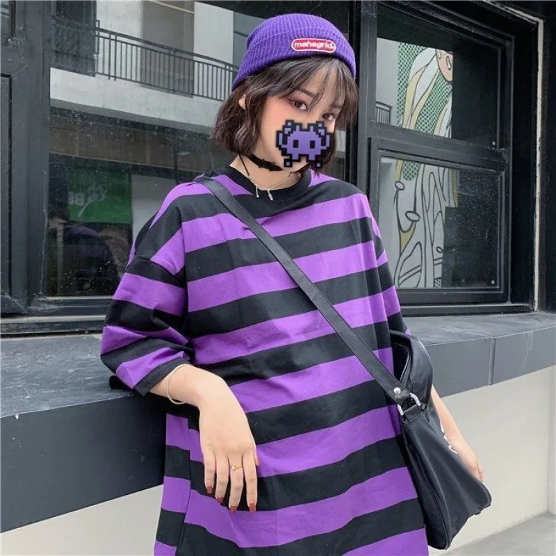 

Oversized New T-shirts Women 2021 Korean Harajuku Style Loose Striped Female Student Girlfriends Short-sleeved Shirt Graphic Top