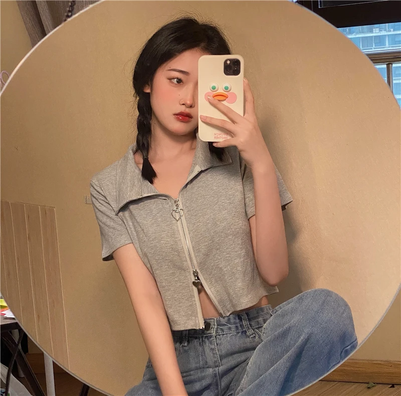 

Black Zipper Ladies Tops Turn-down Collar Short Sleeve Women Clothing T Shirts Summer New Harajuku Tees Causal Style Hipster Ins