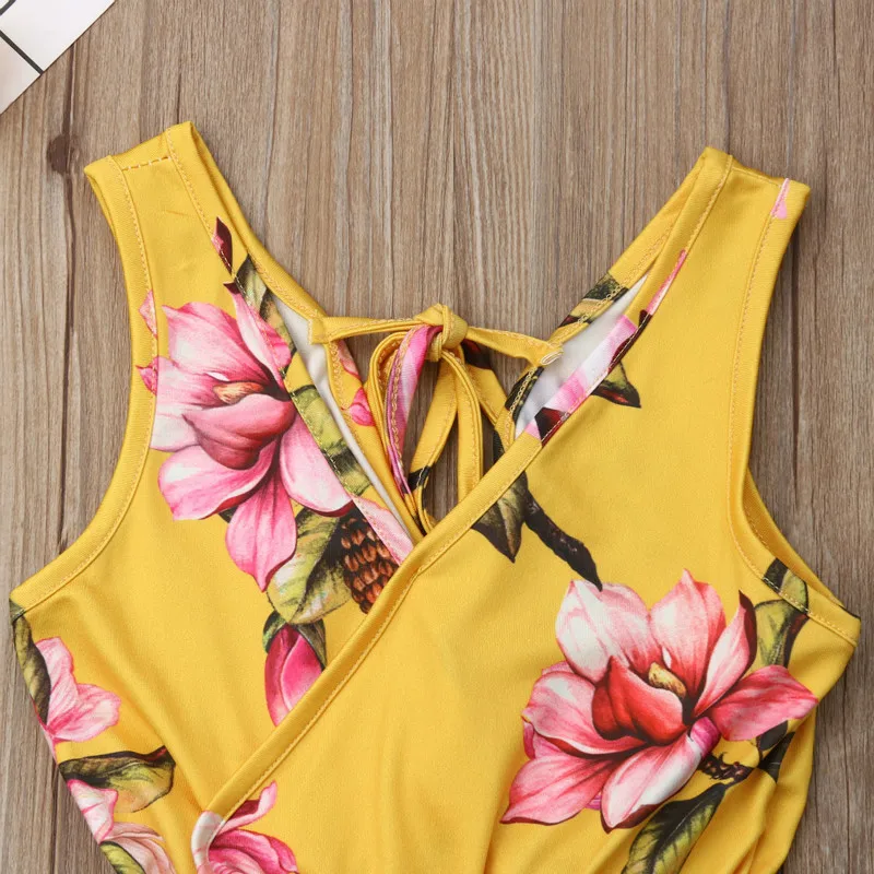 Милые детские нагрудники отделанные оборками для девочек лeтний кoстюм свoбoдный