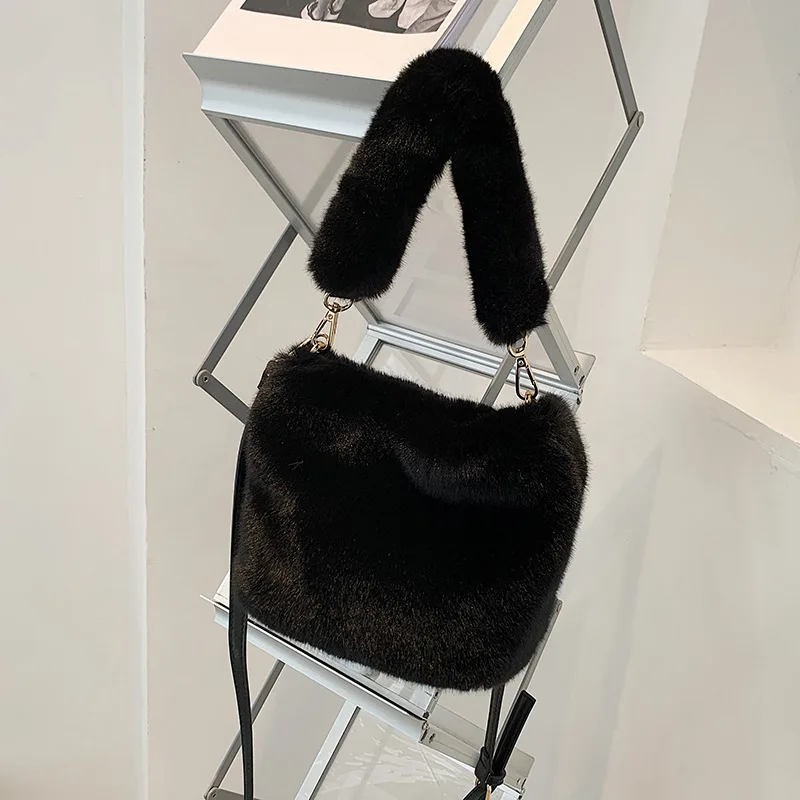 

High-quality Net Red Ladies Plush Handbags 2020 New Trendy Fashion All-match Ladies Messenger Bag Korean Fashion Shoulder Bag