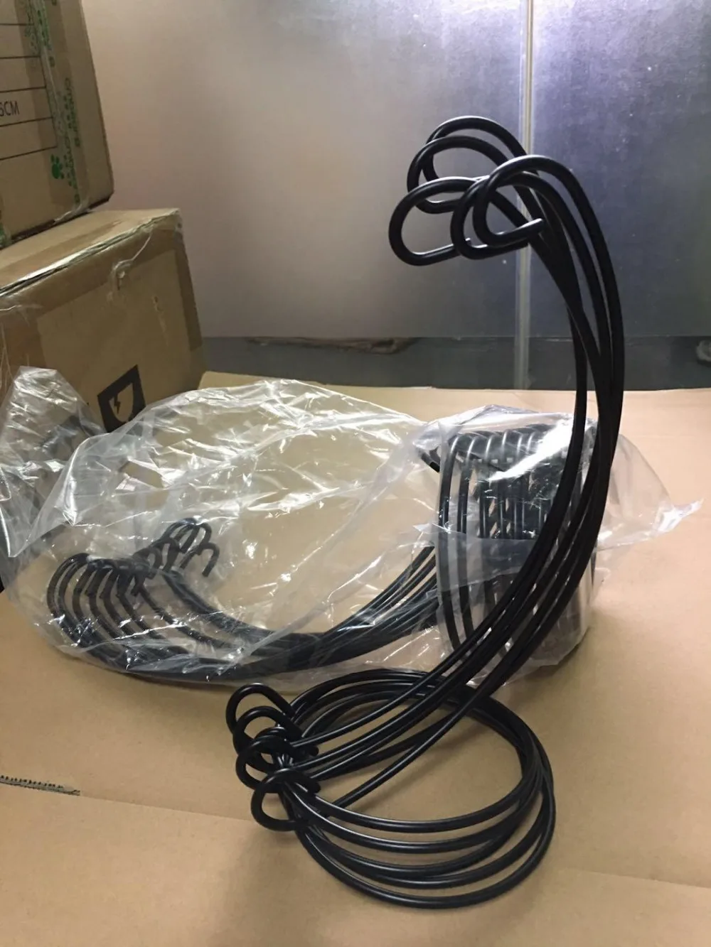 値段 スパイラル底装飾表示スタンド鉄ぶら下げラックホルダー植物クリスマスオーナメントため燭台家の結婚式の装飾