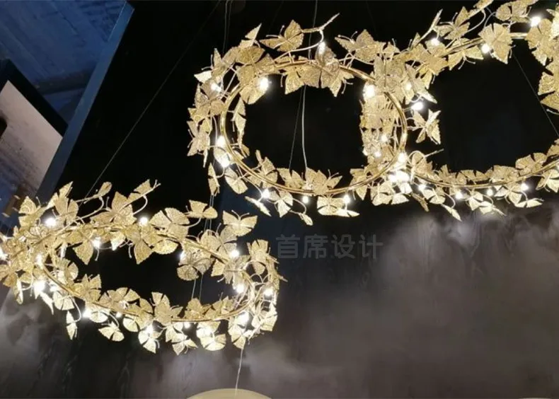 Современная дизайнерская люстра в стиле постмодерн с изображением бабочек для