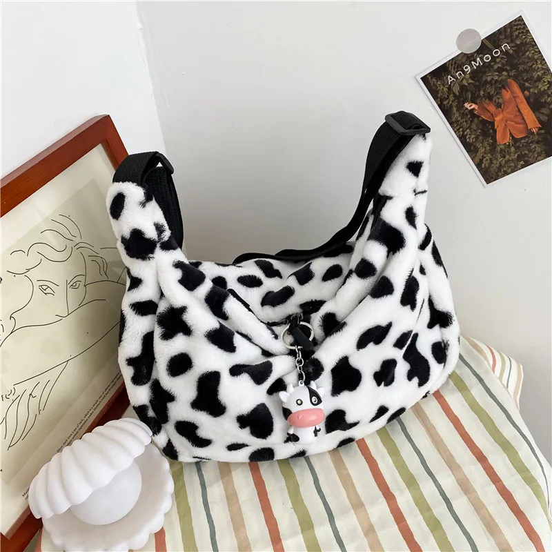 

Korea Ins Japanese Harajuku Girl Cute Cow Plush Big Bag Female Student Lamb Hair Shoulder Messenger Bag