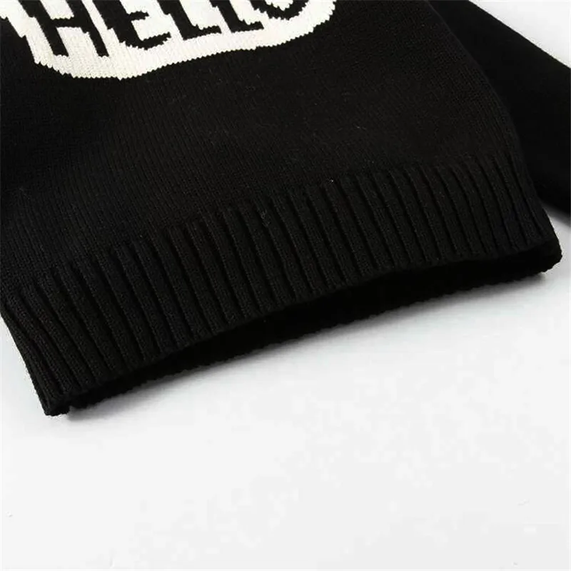 Детский свитер Hello черного цвета на осень и зиму теплая одежда для девочек