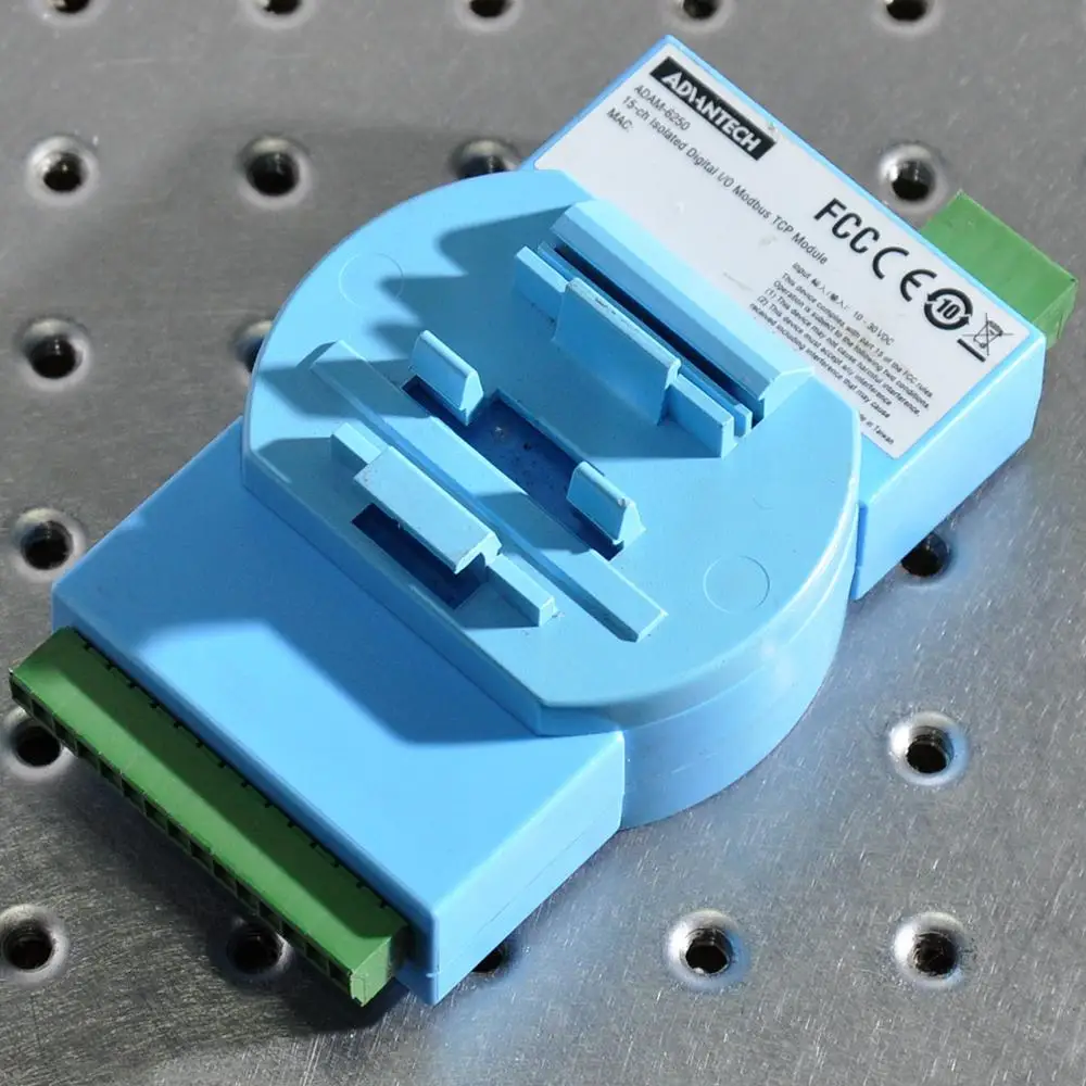 Коммутатор Ethernet ADVANTECH ADAM 6520 5 портов не связанный с сетью