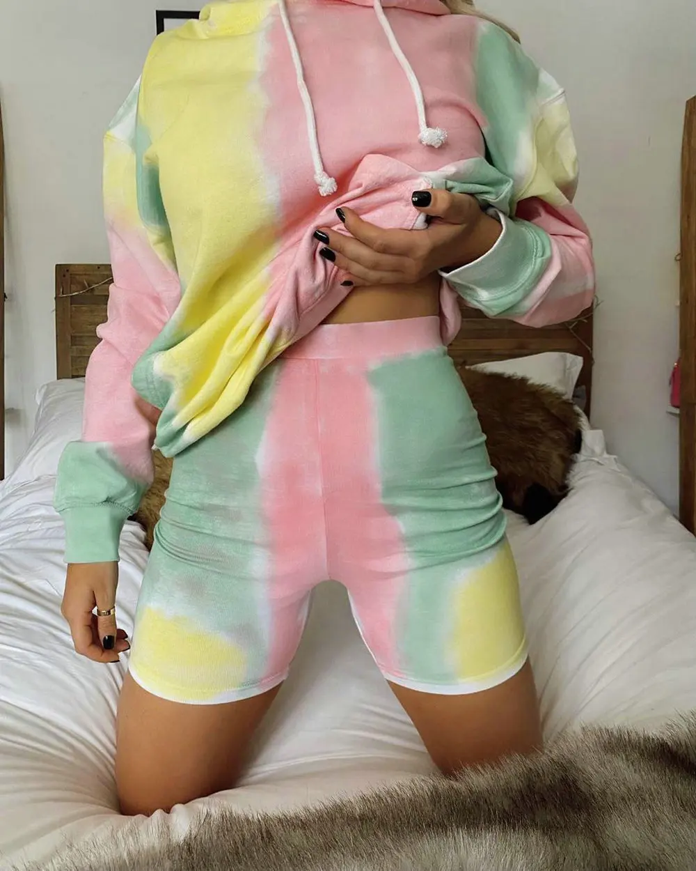 

Women’s Casual Two Piece Sets Personality Tie-dye Long Sleeve Big Pocket Hooded Sweater and Stretch High Waist Shorts For Ladies