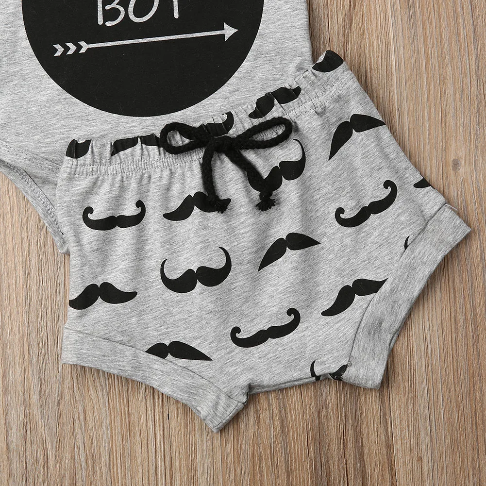 2020 Одежда для маленьких мальчиков и девочек комбинезон с буквенным принтом +