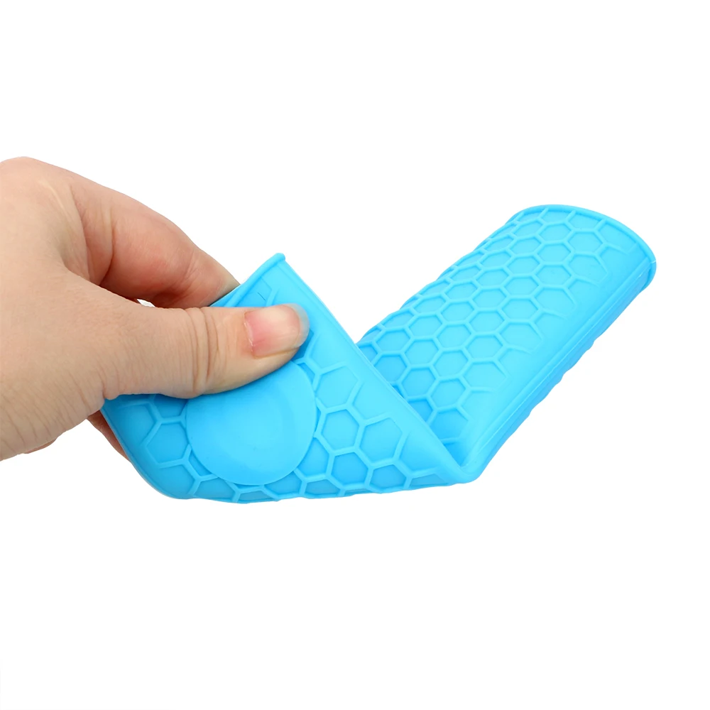 

Silicone Non-slip Kitchen Accessories Cookware Parts Potholder Pan Pot Handle Cover Saucepan Skillet Holder Grip